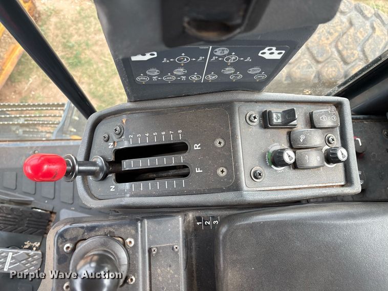 image for item EL2157 2013 John Deere 772G motor grader