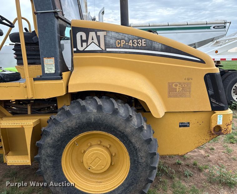 image for item EL2158 2005 Caterpillar CP433E single drum vibratory roller