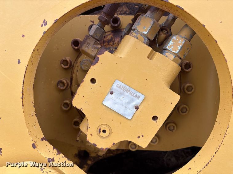 image for item EL2158 2005 Caterpillar CP433E single drum vibratory roller