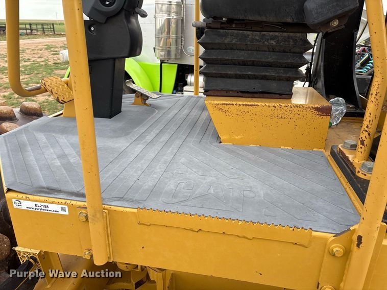 image for item EL2158 2005 Caterpillar CP433E single drum vibratory roller