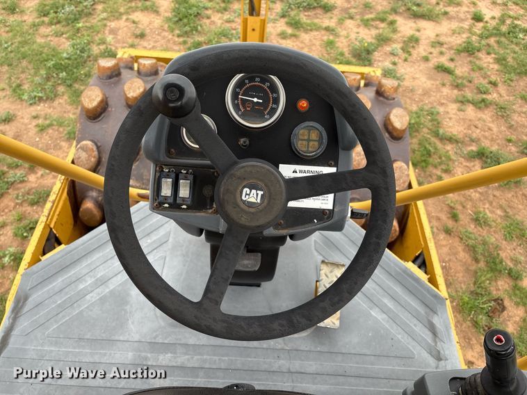 image for item EL2158 2005 Caterpillar CP433E single drum vibratory roller