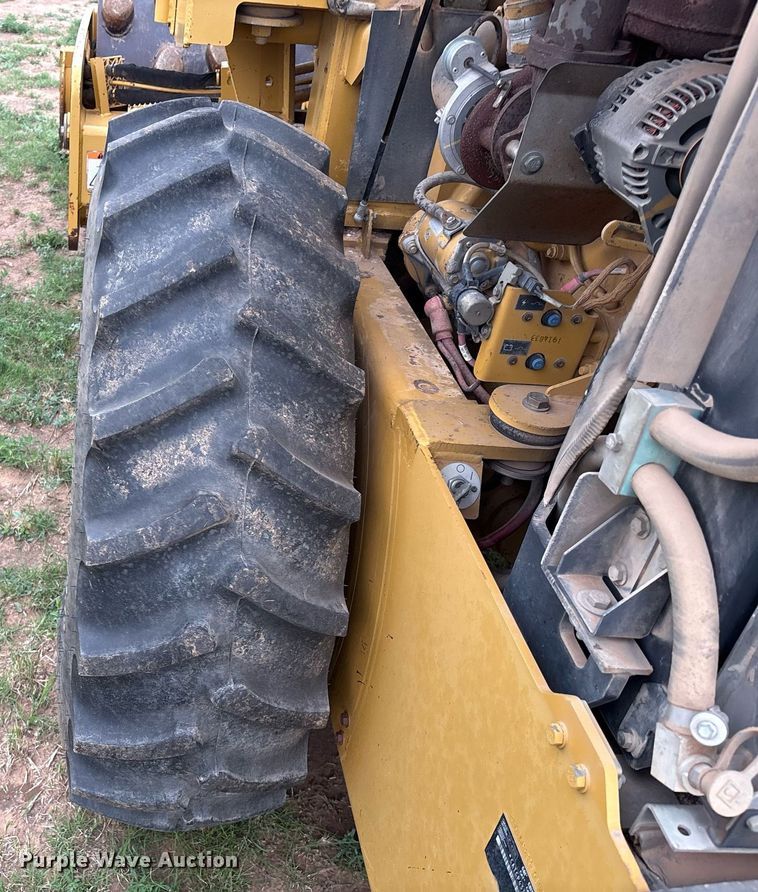 image for item EL2158 2005 Caterpillar CP433E single drum vibratory roller