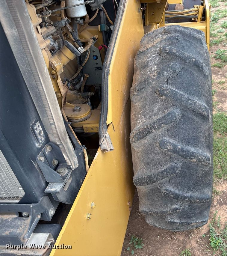 image for item EL2158 2005 Caterpillar CP433E single drum vibratory roller