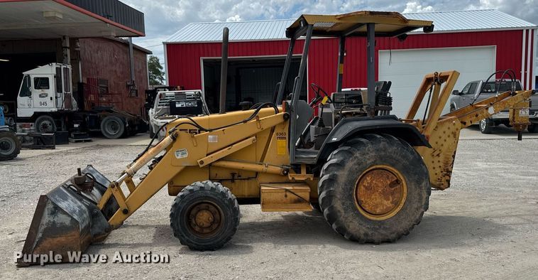 image for item EM2103 Ford 455D landscape tractor