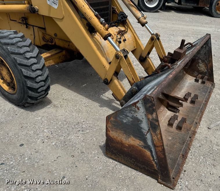 image for item EM2103 Ford 455D landscape tractor