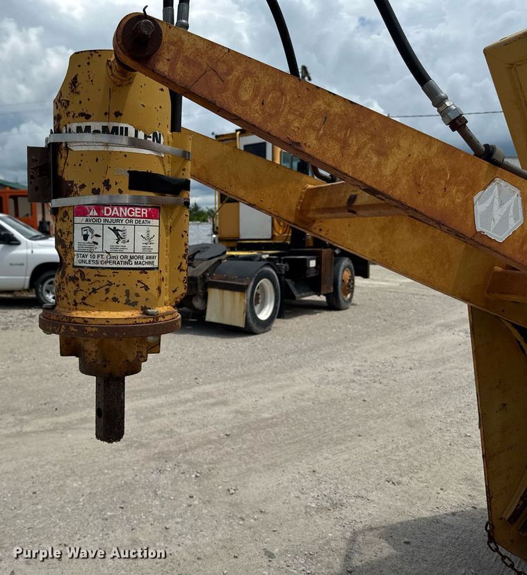 image for item EM2103 Ford 455D landscape tractor