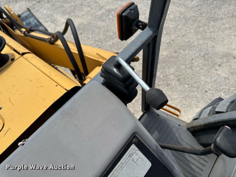 image for item EM2103 Ford 455D landscape tractor