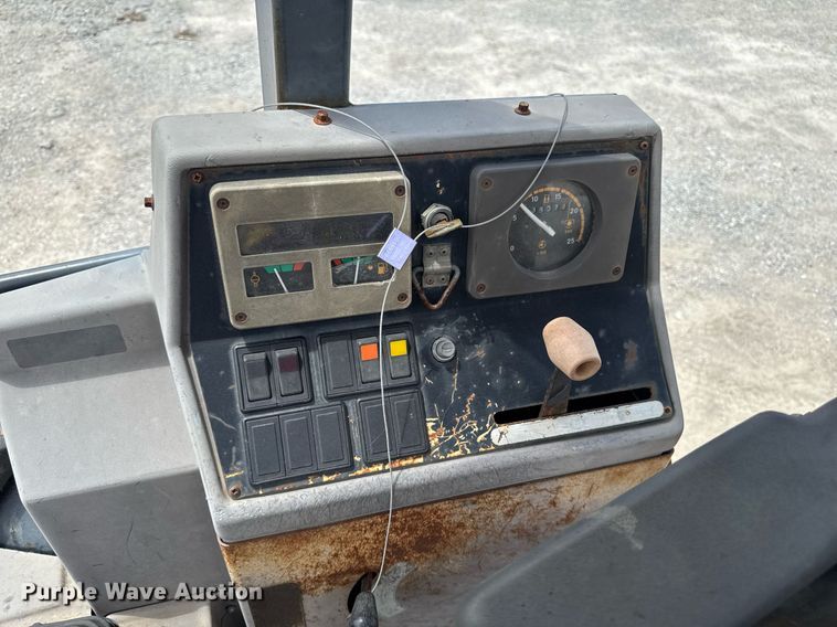 image for item EM2103 Ford 455D landscape tractor