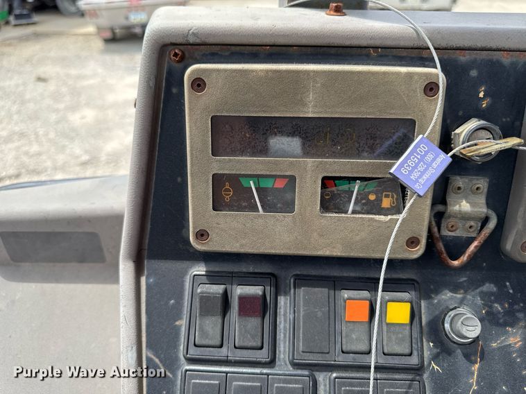 image for item EM2103 Ford 455D landscape tractor