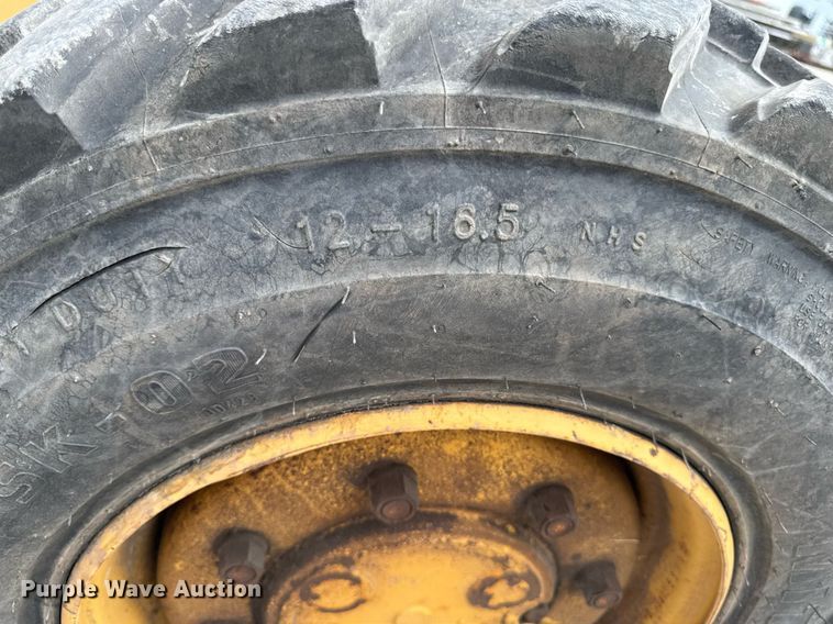 image for item EM2103 Ford 455D landscape tractor