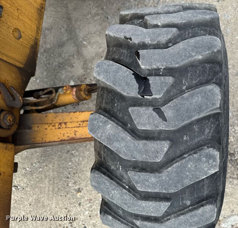 image for item EM2103 Ford 455D landscape tractor