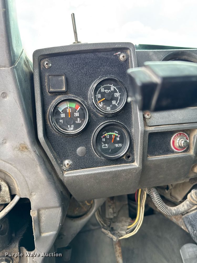 image for item EM2104 2000 Mack RD688S roll-off container truck