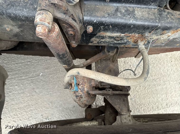 image for item EM2104 2000 Mack RD688S roll-off container truck