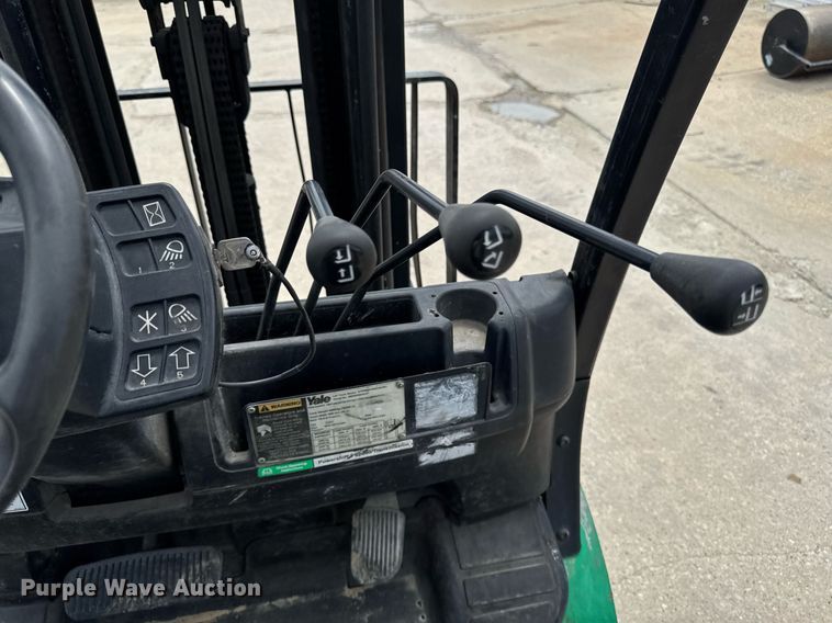 image for item EM2105 2016 Yale Veracitor 60VX forklift