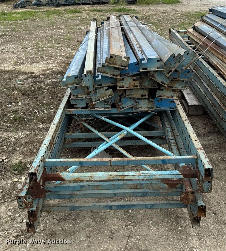 image for item EM2106 Pallet racking