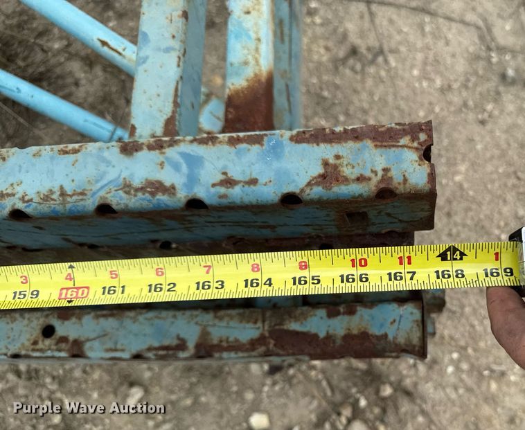 image for item EM2106 Pallet racking