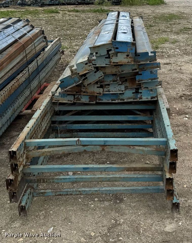 image for item EM2107 Pallet racking