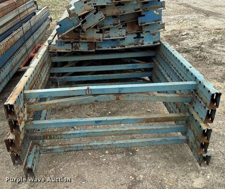 image for item EM2107 Pallet racking