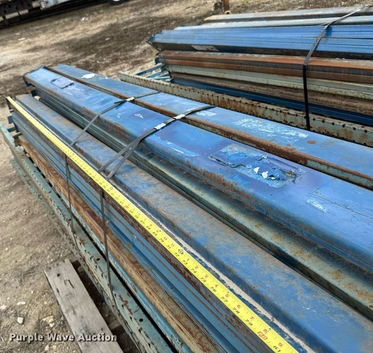 image for item EM2107 Pallet racking