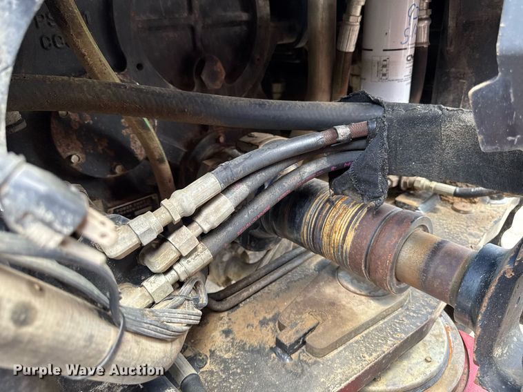 image for item EM2114 2014 Case IH 580 Quadtrac 4WD tractor