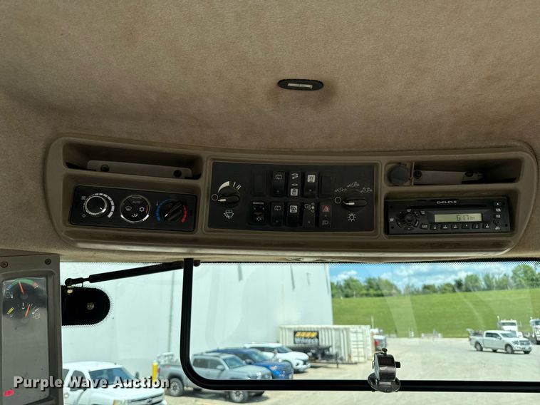 image for item EM2114 2014 Case IH 580 Quadtrac 4WD tractor