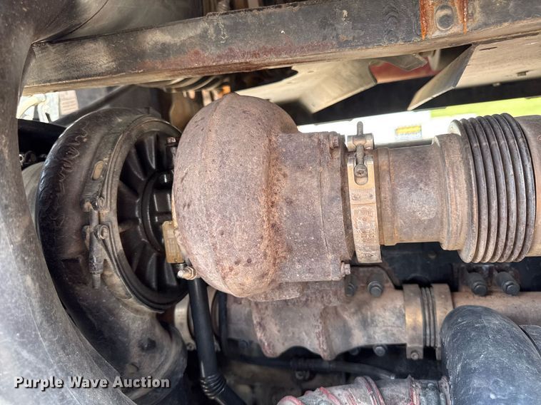 image for item EM2114 2014 Case IH 580 Quadtrac 4WD tractor