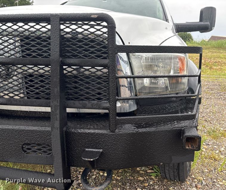 image for item EM2596 2012 Dodge Ram 5500 Crew Cab flatbed truck