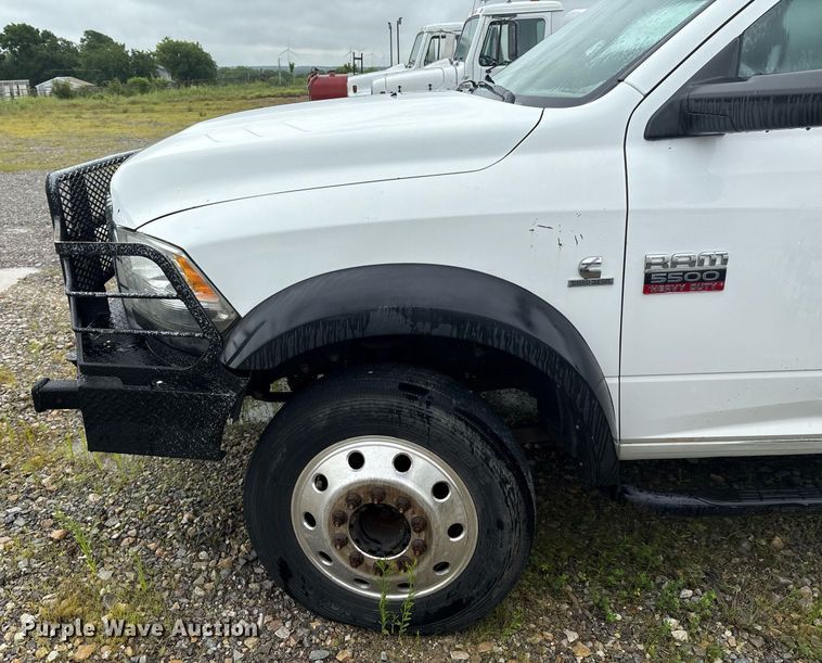image for item EM2596 2012 Dodge Ram 5500 Crew Cab flatbed truck