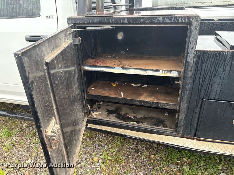 image for item EM2596 2012 Dodge Ram 5500 Crew Cab flatbed truck