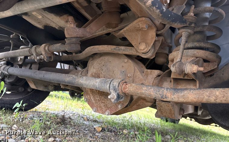 image for item EM2596 2012 Dodge Ram 5500 Crew Cab flatbed truck