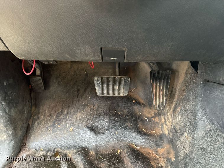image for item EM2596 2012 Dodge Ram 5500 Crew Cab flatbed truck