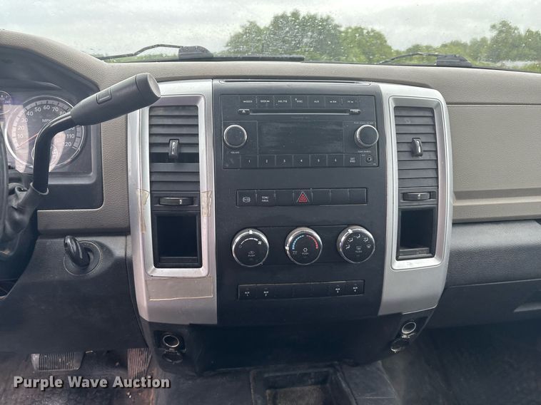image for item EM2596 2012 Dodge Ram 5500 Crew Cab flatbed truck