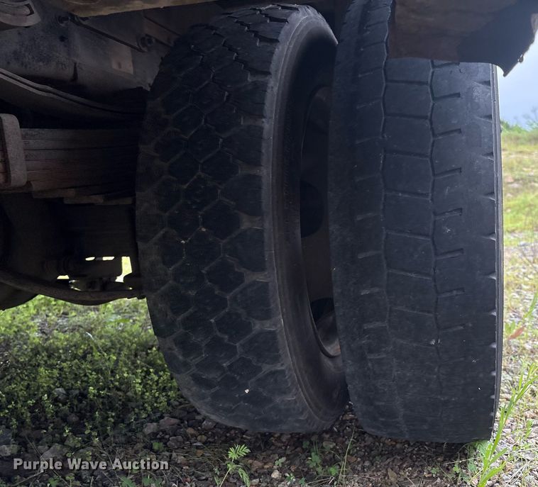 image for item EM2596 2012 Dodge Ram 5500 Crew Cab flatbed truck