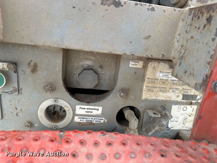 image for item EN3767 2007 SkyJack SJIII 3226 scissor lift