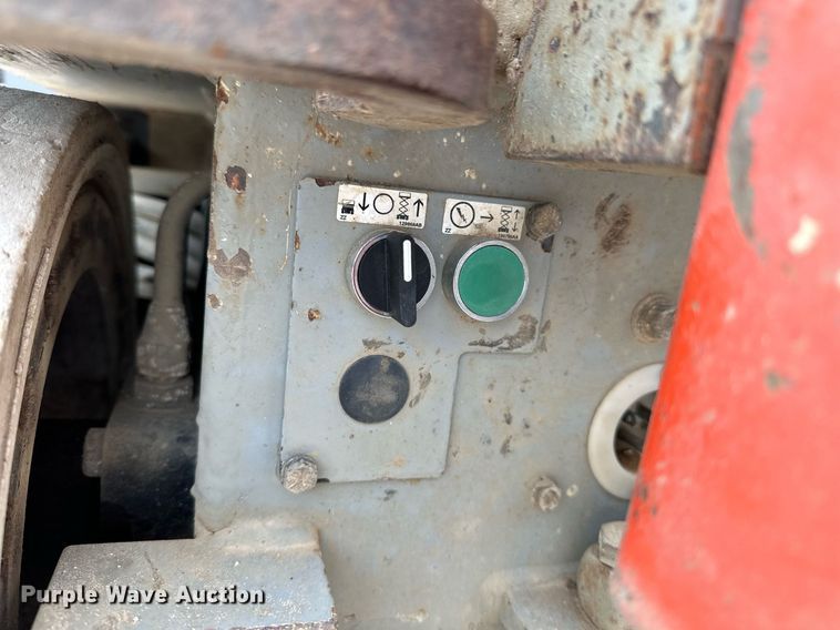 image for item EN3767 2007 SkyJack SJIII 3226 scissor lift