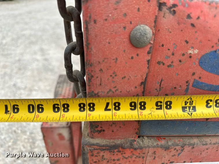 image for item EN3767 2007 SkyJack SJIII 3226 scissor lift