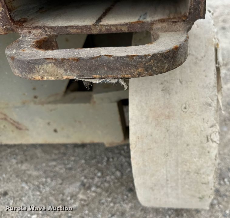 image for item EN3767 2007 SkyJack SJIII 3226 scissor lift