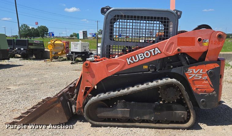 image for item EN3892 Kubota SVL 75-2 tracked skid steer loader