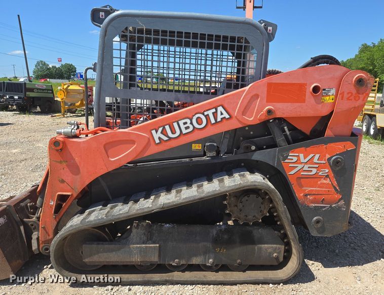 image for item EN3892 Kubota SVL 75-2 tracked skid steer loader