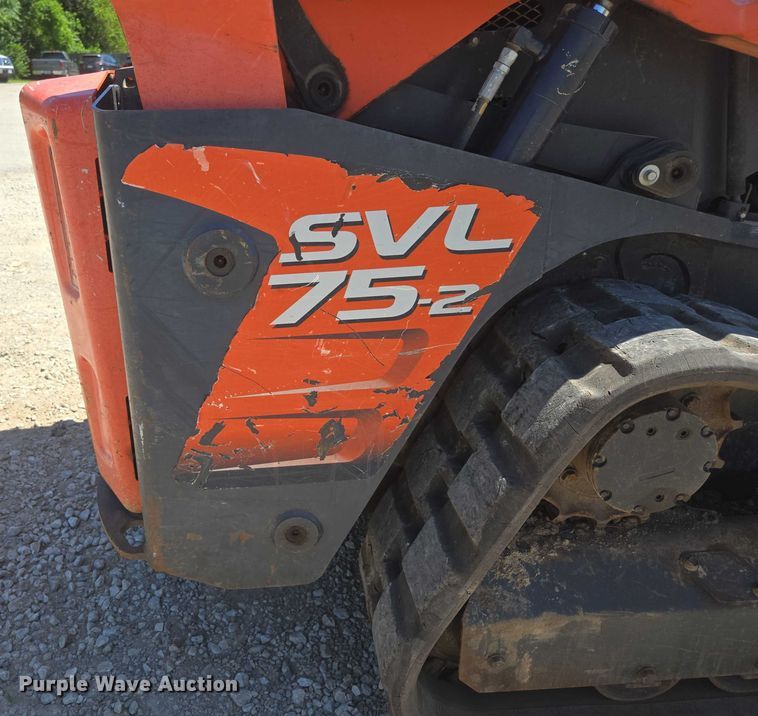 image for item EN3892 Kubota SVL 75-2 tracked skid steer loader
