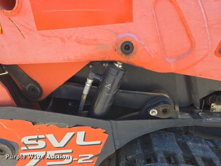 image for item EN3892 Kubota SVL 75-2 tracked skid steer loader