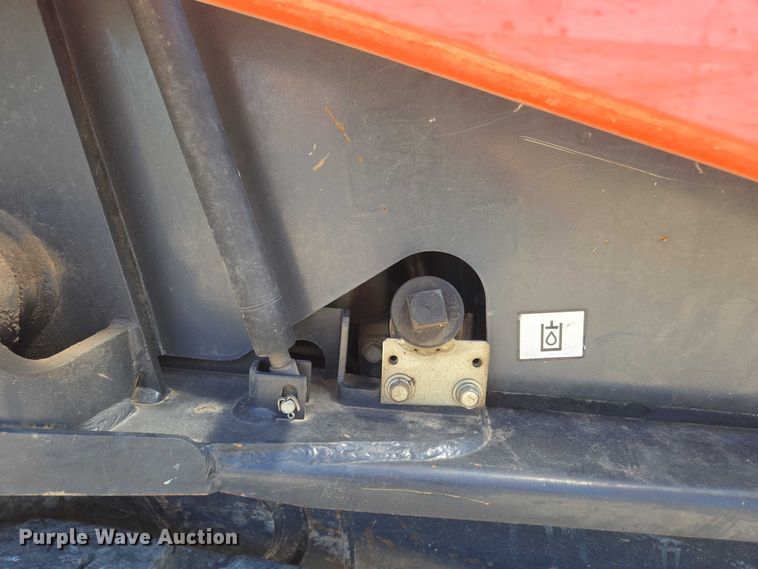 image for item EN3892 Kubota SVL 75-2 tracked skid steer loader