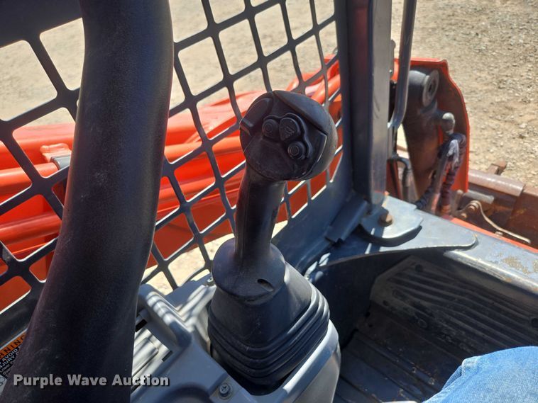 image for item EN3892 Kubota SVL 75-2 tracked skid steer loader