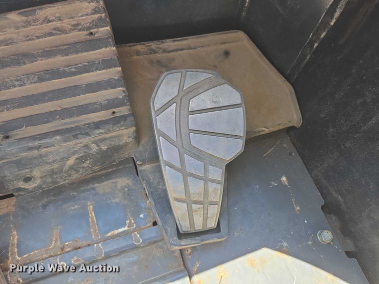 image for item EN3892 Kubota SVL 75-2 tracked skid steer loader