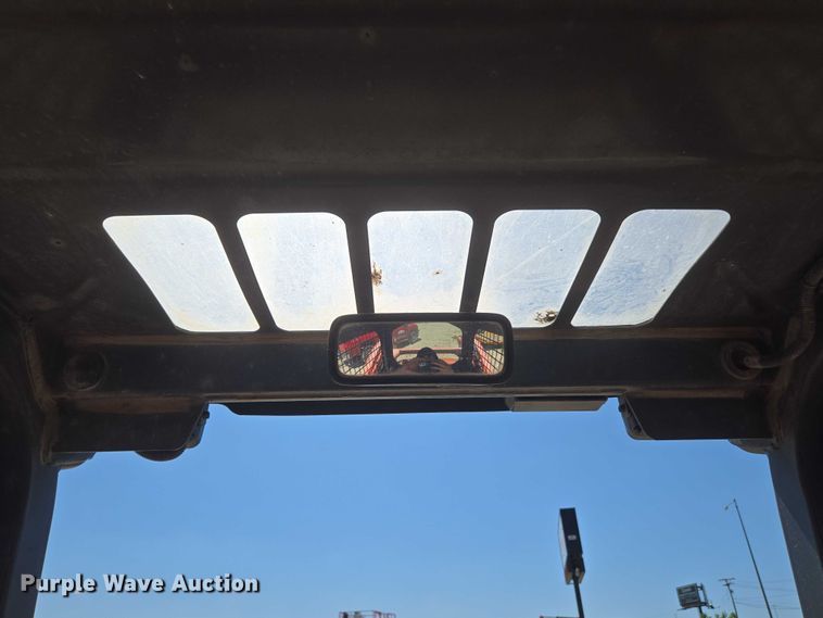 image for item EN3892 Kubota SVL 75-2 tracked skid steer loader