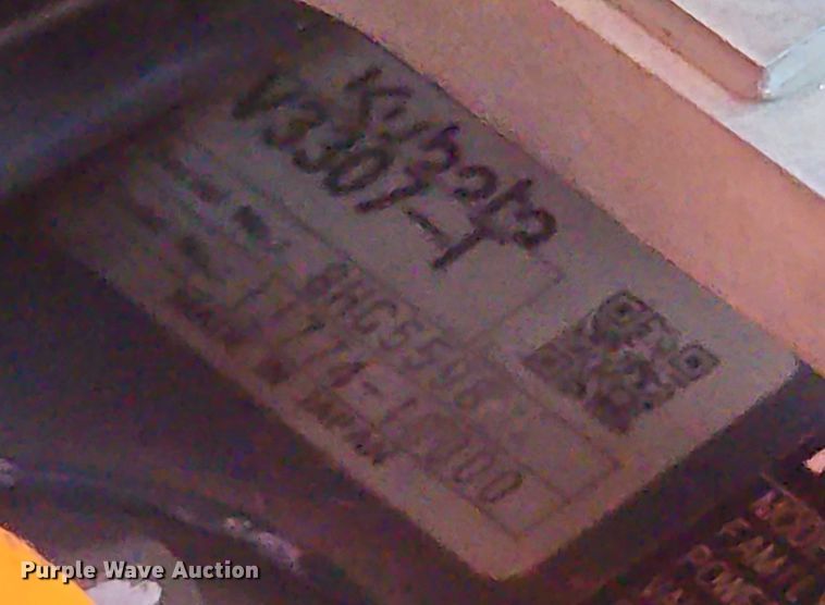 image for item EN3892 Kubota SVL 75-2 tracked skid steer loader