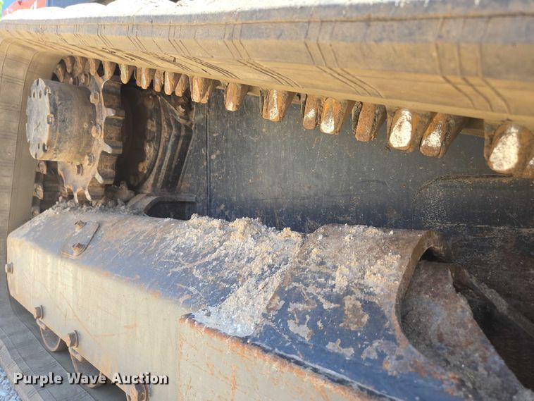 image for item EN3892 Kubota SVL 75-2 tracked skid steer loader