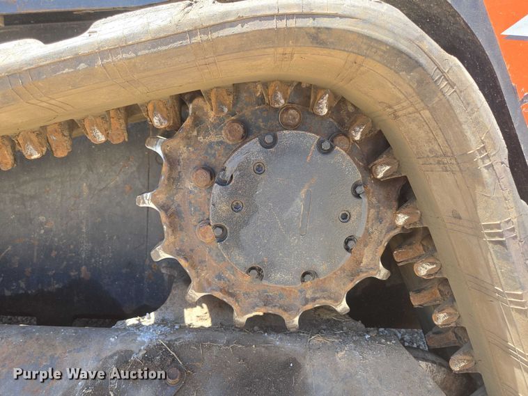 image for item EN3892 Kubota SVL 75-2 tracked skid steer loader