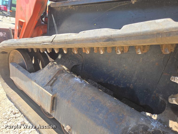 image for item EN3892 Kubota SVL 75-2 tracked skid steer loader