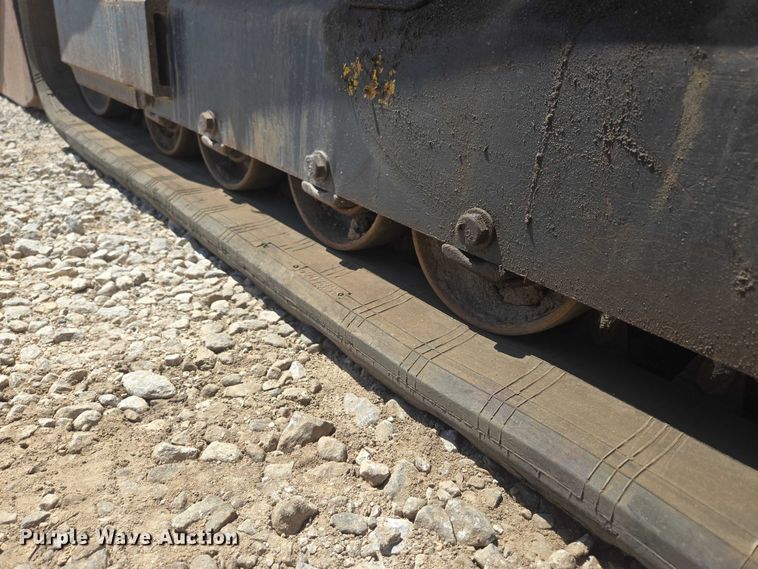 image for item EN3892 Kubota SVL 75-2 tracked skid steer loader